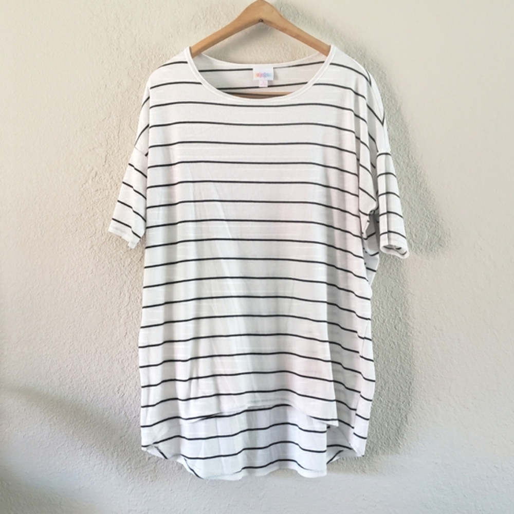LuLaRoe Black And White Stripe Irma Tunic Short Sleeve Top Size Small